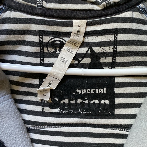 Lululemon Scuba Special Edition Light Blue Zip Up Sweater - Picture 6 of 6